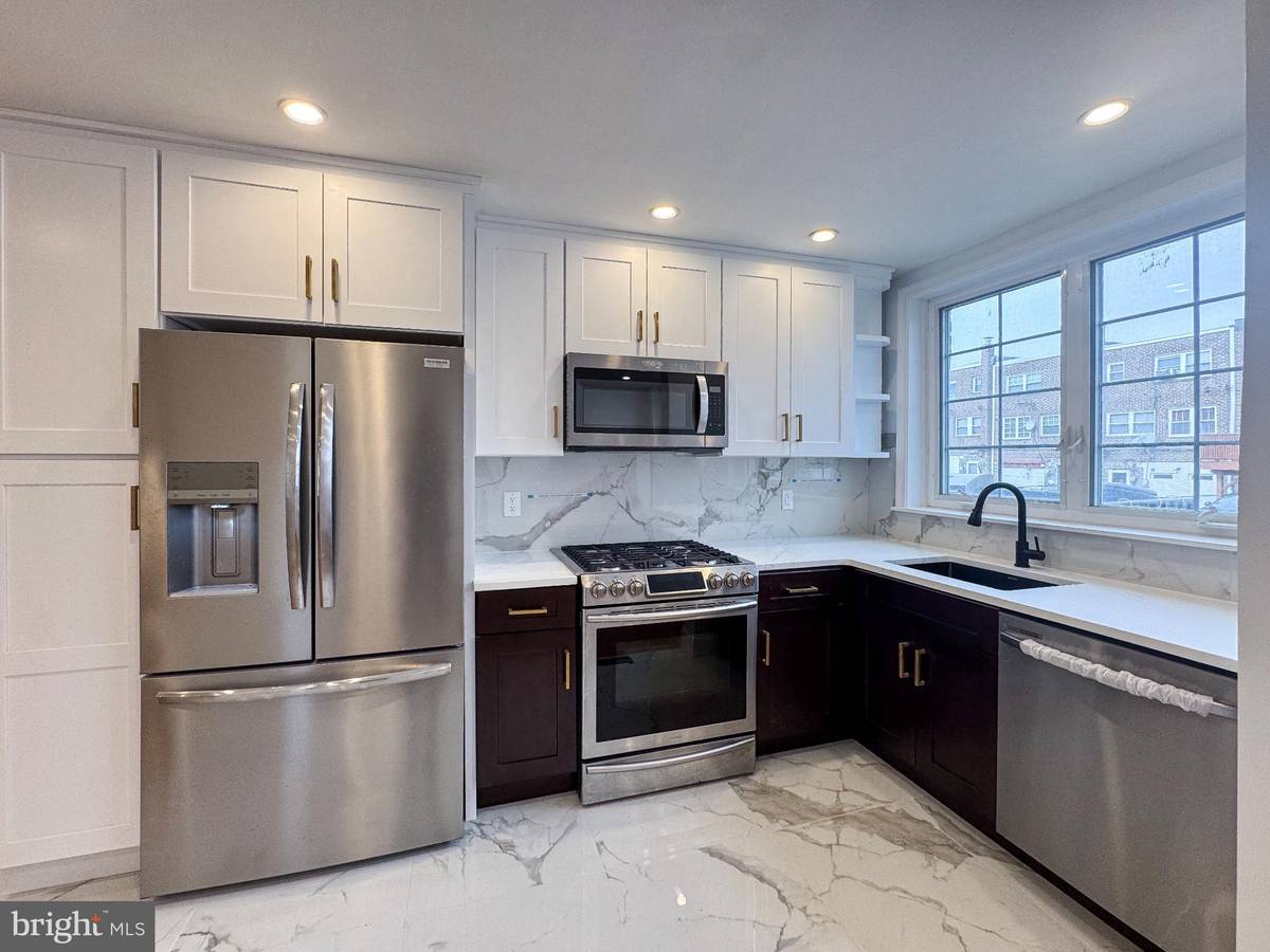 Philadelphia, PA 19150,7823 FORREST AVE