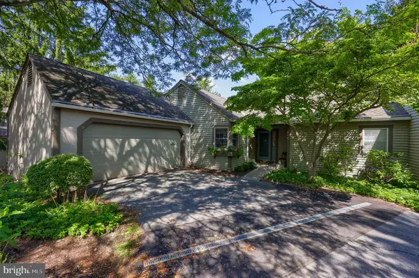 2018 MEADOW GLN, Reading, PA 19610