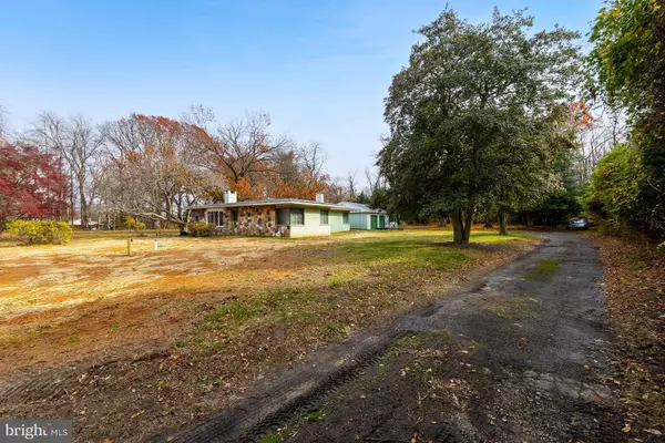 Deptford, NJ 08096,240 DEER LN