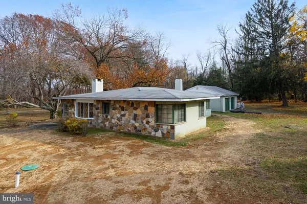 Deptford, NJ 08096,240 DEER LN