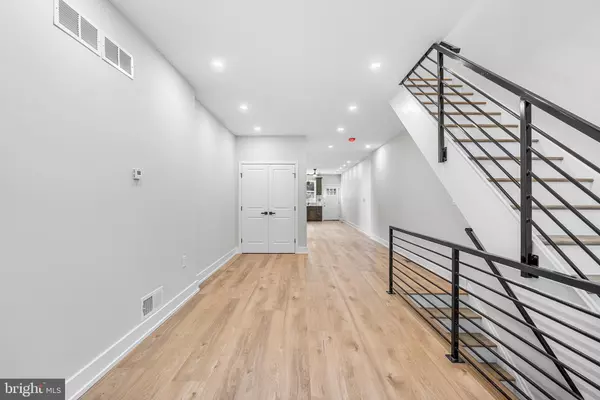 Philadelphia, PA 19125,2551 SALMON ST