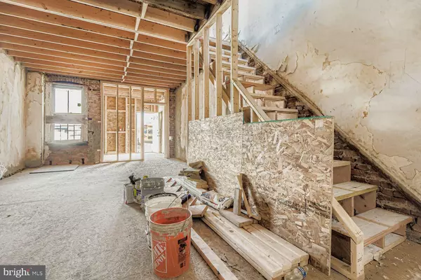 Baltimore, MD 21218,2519 AISQUITH ST