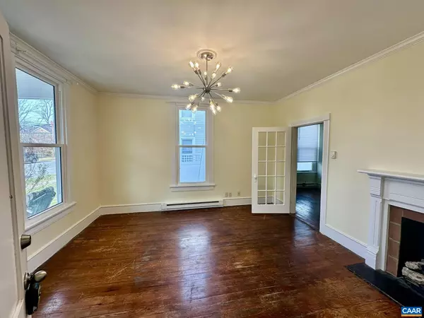 Waynesboro, VA 22980,520 PINE AVE #1