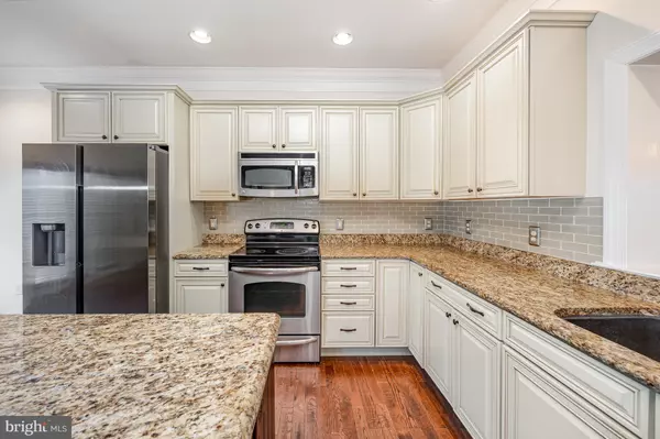 Mechanicsburg, PA 17055,2005 GOLDEN COURT