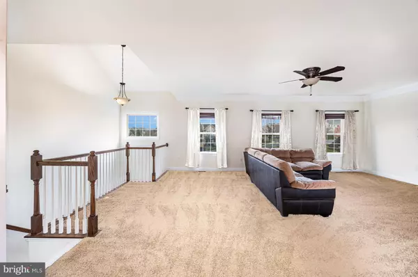 Mechanicsburg, PA 17055,2005 GOLDEN COURT