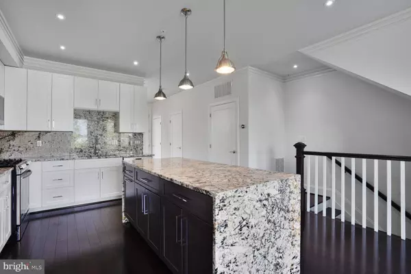 Washington, DC 20011,4523 GEORGIA AVE NW #2