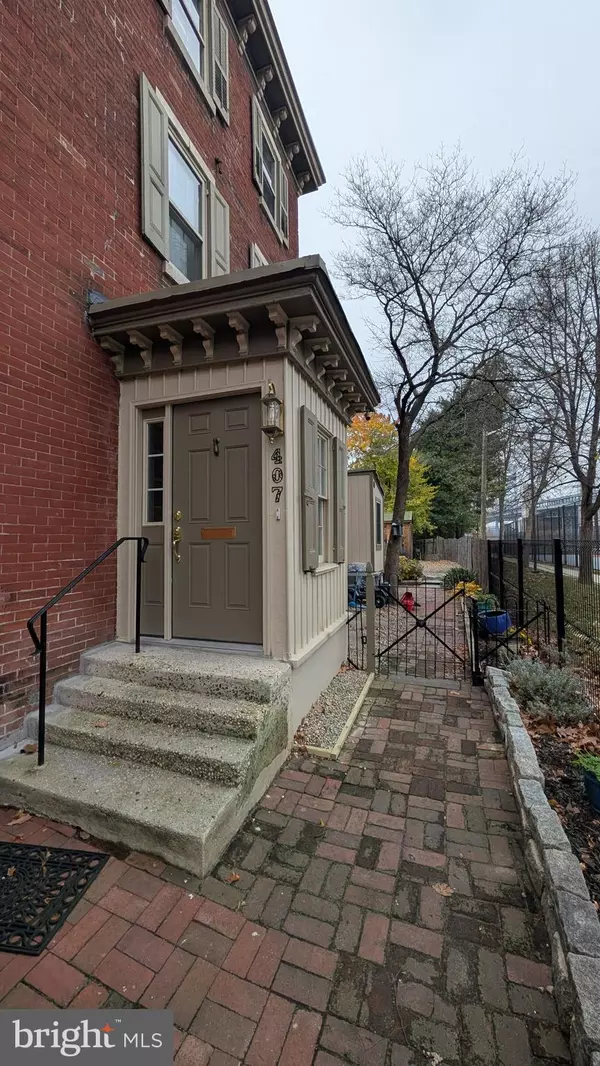 Camden, NJ 08102,407 N 2ND ST