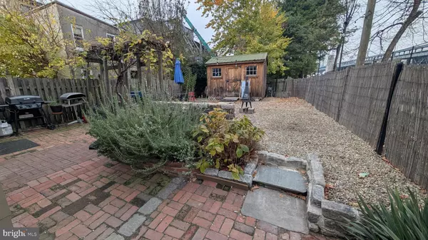 Camden, NJ 08102,407 N 2ND ST