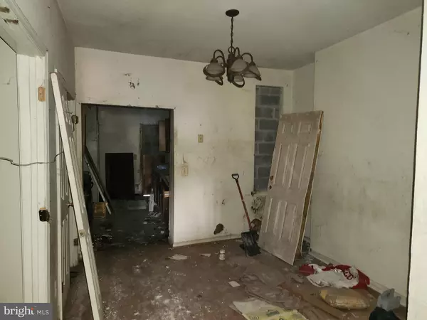 Baltimore, MD 21217,1415 MOSHER ST