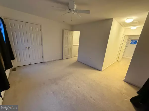 Sterling, VA 20166,23004 FONTWELL SQ