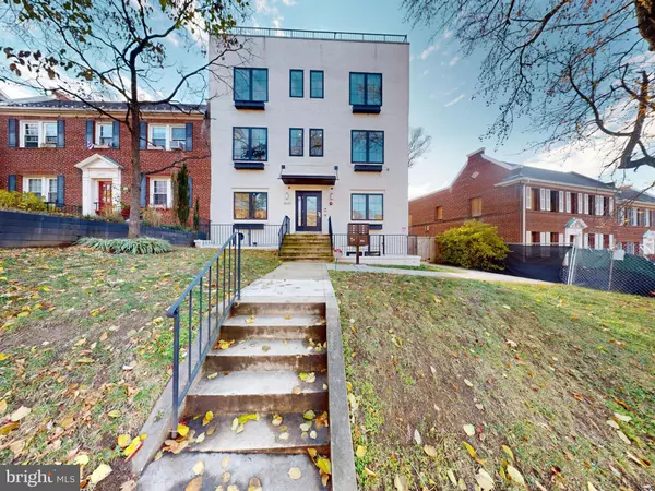 Washington, DC 20007,2642 39TH ST NW #2