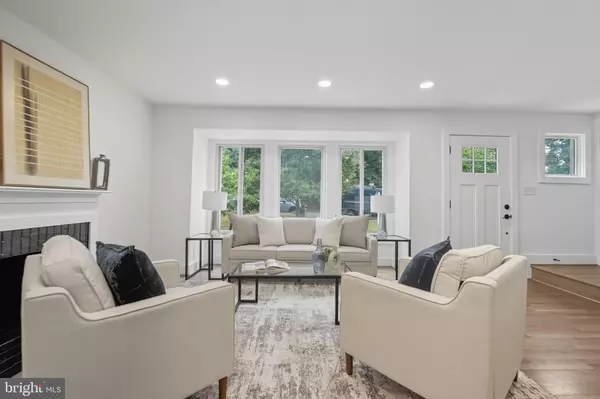 Alexandria, VA 22304,492 N LATHAM ST