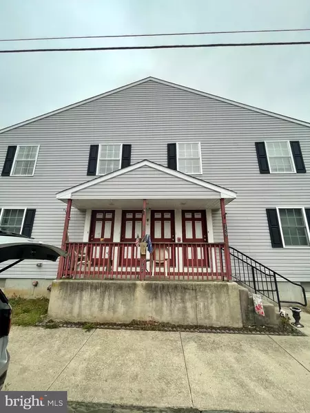 159 E CHESTNUT ST #2 E, Bechtelsville, PA 19505