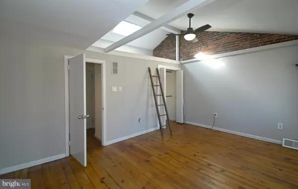 Philadelphia, PA 19147,504 KAUFFMAN ST