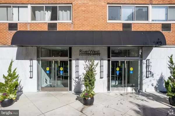 Philadelphia, PA 19103,2101 CHESTNUT ST #402