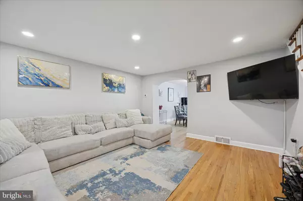 Upper Darby, PA 19082,71 S BRIGHTON AVE