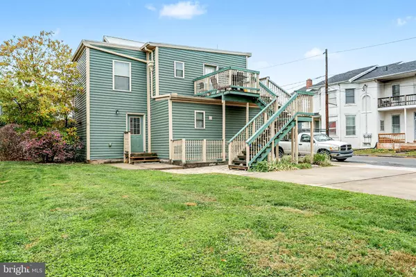 New Cumberland, PA 17070,439 MARKET STREET #1