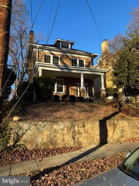 1817 VARNUM ST NW, Washington, DC 20011