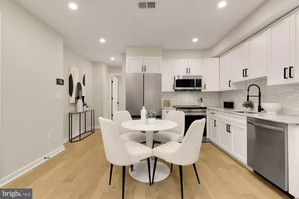 Washington, DC 20007,2606 41ST ST NW #FIVE