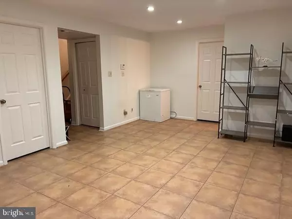 Woodbridge, VA 22192,4165 CHURCHMAN WAY