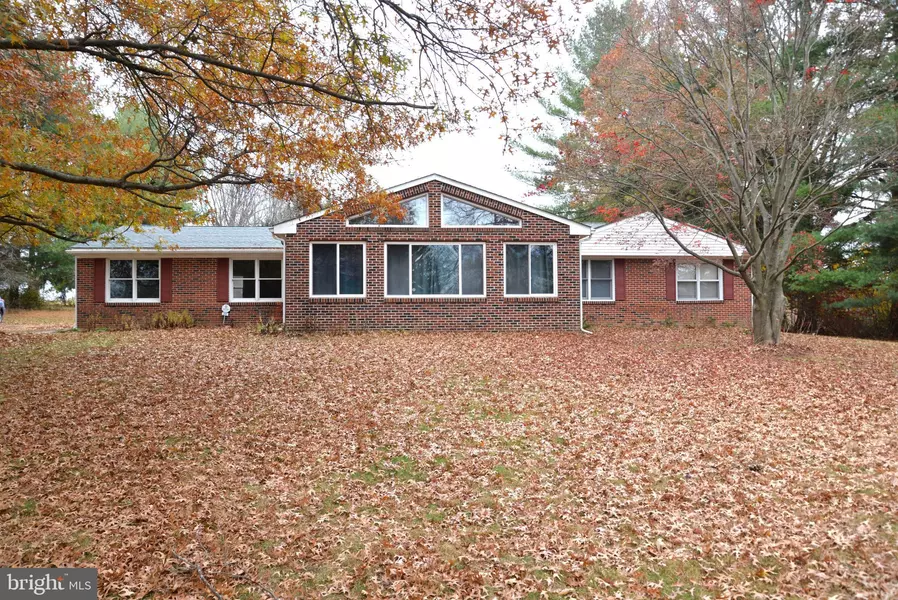208 FAGGS MANOR RD, Cochranville, PA 19330