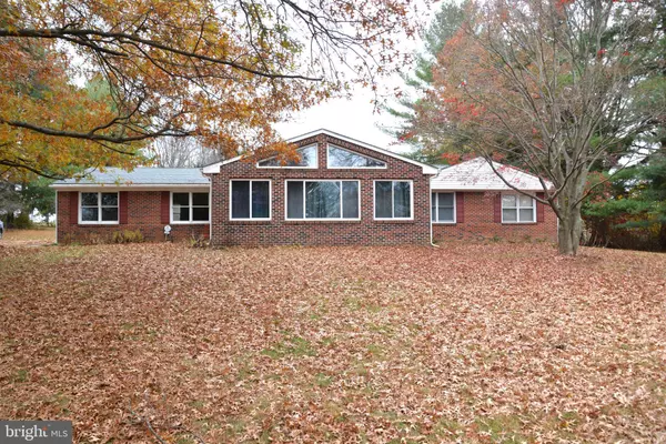 208 FAGGS MANOR RD, Cochranville, PA 19330