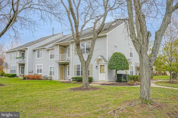 Mount Laurel, NJ 08054,208-B SEDGEFIELD DR