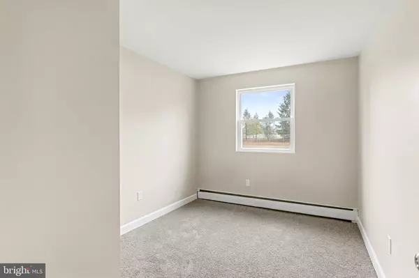 Mechanicsburg, PA 17050,218 S SPORTING HILL RD #B