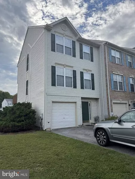 328 NORMAN DR, Newark, DE 19702