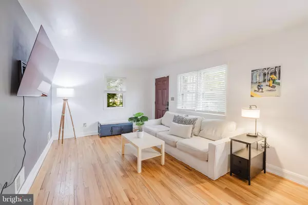 Lutherville Timonium, MD 21093,54 CINDER RD