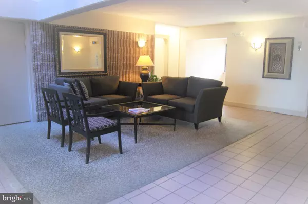 Baltimore, MD 21209,2901 FALLSTAFF RD #205