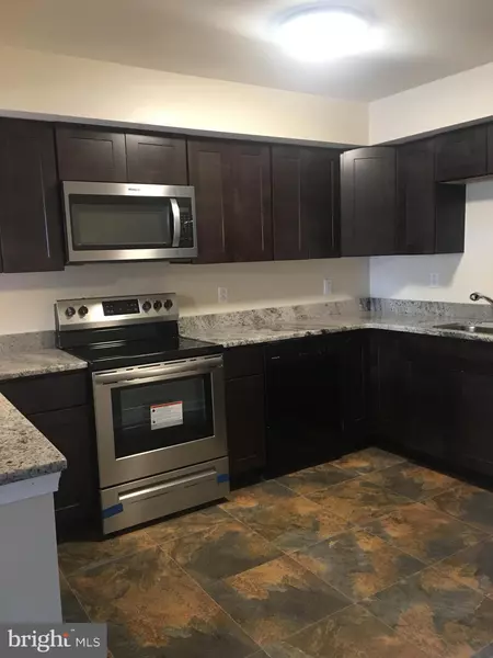 1 PENNSYLVANIA RD #11, Glassboro, NJ 08028