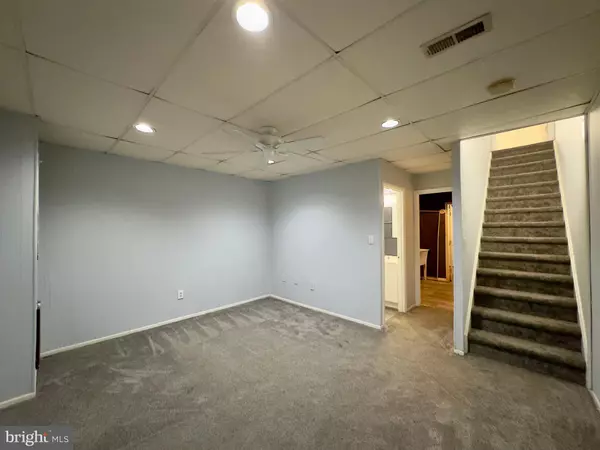 Edgewood, MD 21040,927 OLIVE BRANCH CT