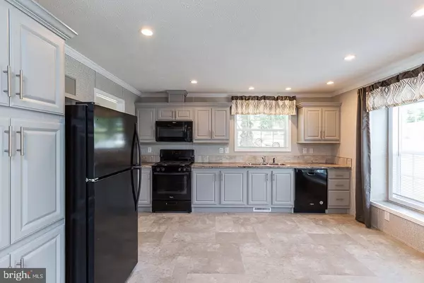 Windsor, PA 17366,92 CHEROKEE DR