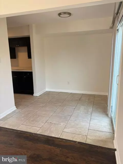 Sicklerville, NJ 08081,21 LOCUST CT