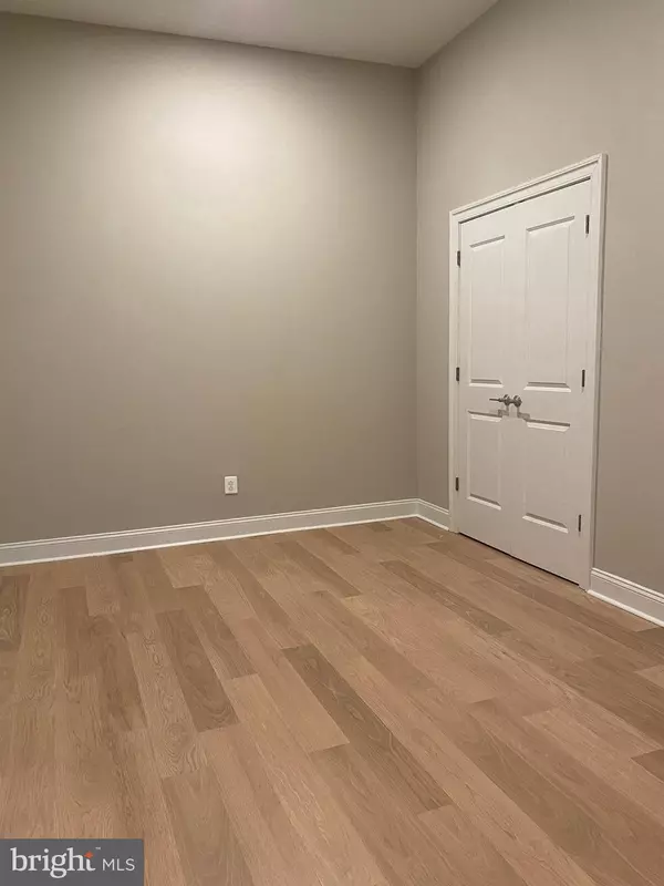 Philadelphia, PA 19103,1900-20 ARCH ST #106