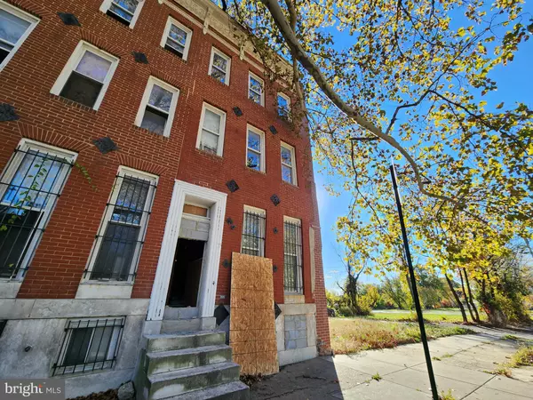 Baltimore, MD 21217,933 N MOUNT ST