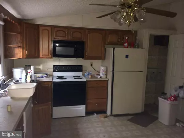 Louisa, VA 23093,227 CARSONS COR