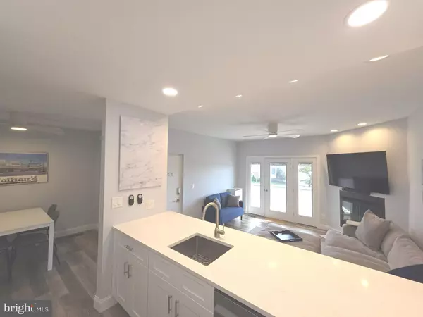 Margate City, NJ 08402,9101 ATLANTIC AVE #104