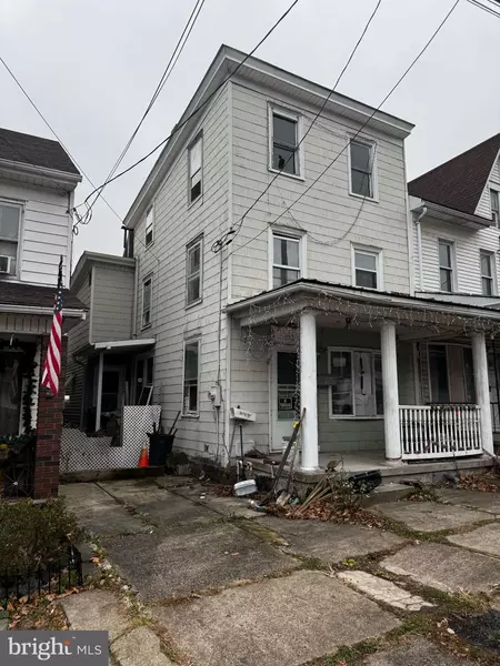 1104 W WALNUT ST, Coal Township, PA 17866