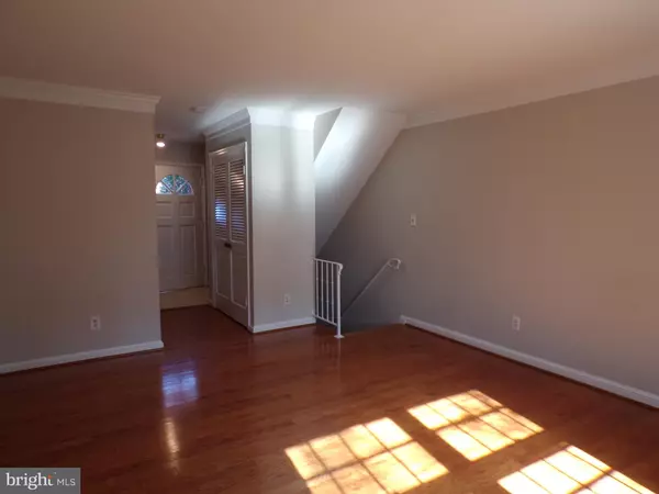 Alexandria, VA 22301,1 E CLIFF ST