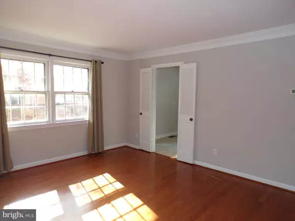 Alexandria, VA 22301,1 E CLIFF ST