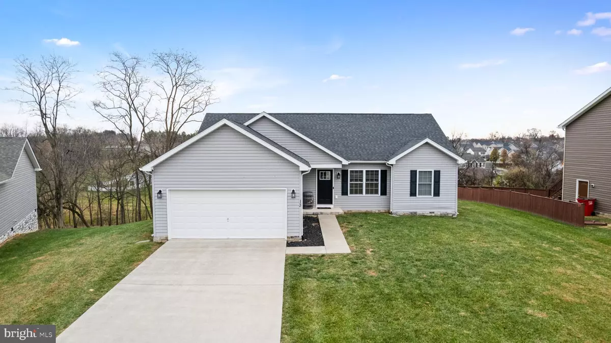 Martinsburg, WV 25403,13 PEKING LN