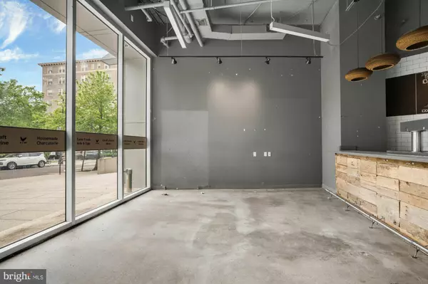 Washington, DC 20009,2001 S ST NW