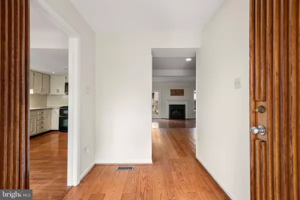 Chesterbrook, PA 19087,11 TREATY DR