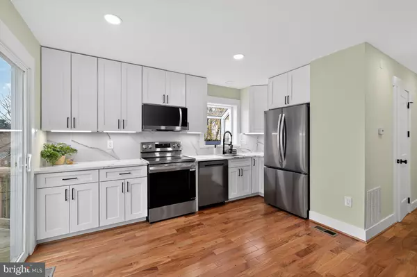 Arlington, VA 22204,1943 S LOWELL ST