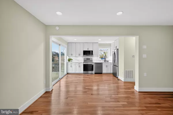 Arlington, VA 22204,1943 S LOWELL ST