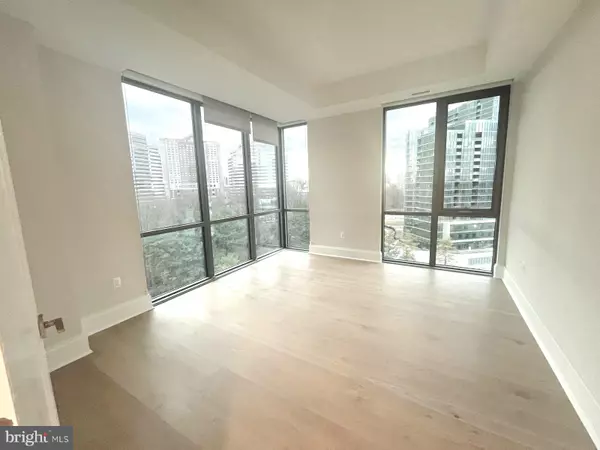 Mclean, VA 22102,7887 JONES BRANCH DR #1104