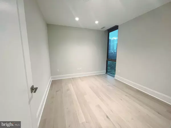 Mclean, VA 22102,7887 JONES BRANCH DR #1104