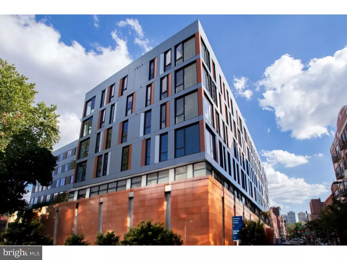 Philadelphia, PA 19106,121 N 2ND ST #218